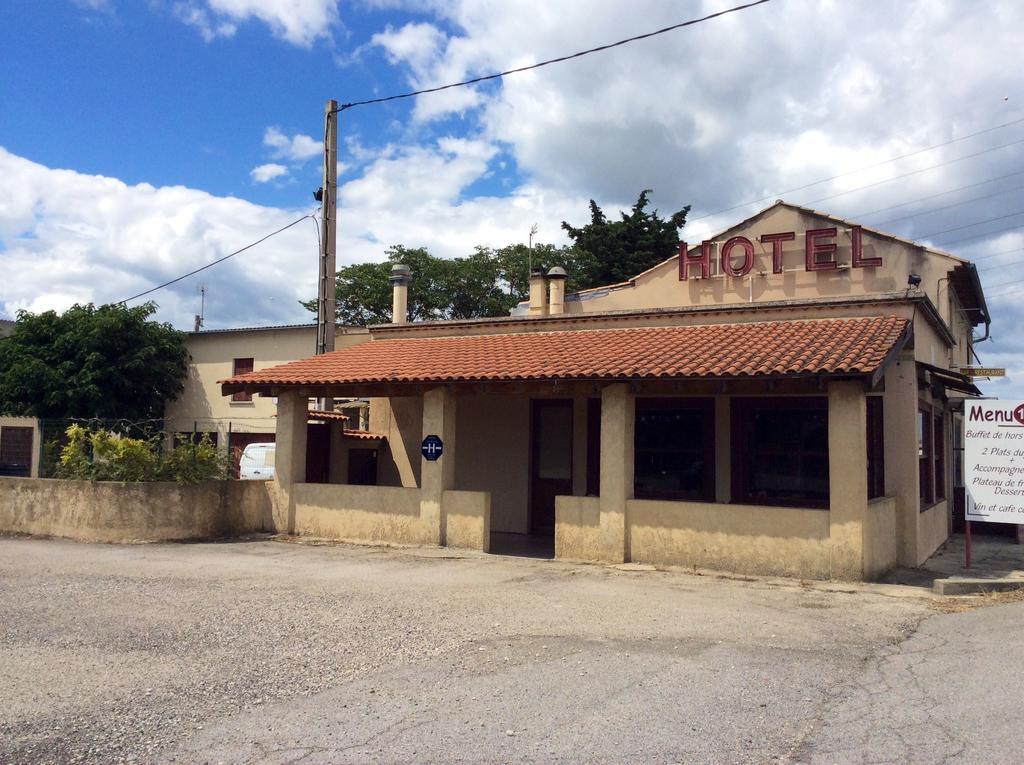 Le Relais Des Blaches Hotel Pierrelatte Luaran gambar