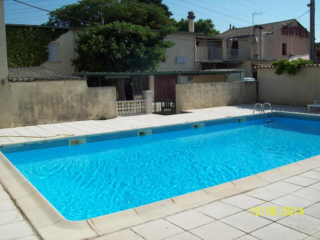 Le Relais Des Blaches Hotel Pierrelatte Luaran gambar
