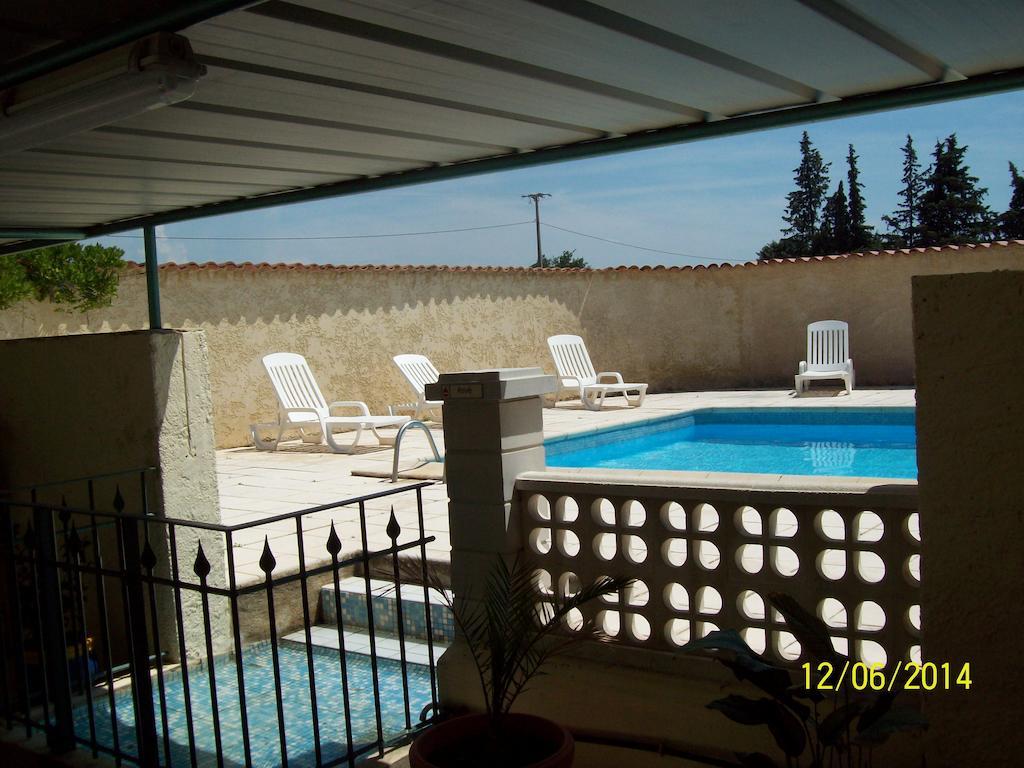 Le Relais Des Blaches Hotel Pierrelatte Luaran gambar